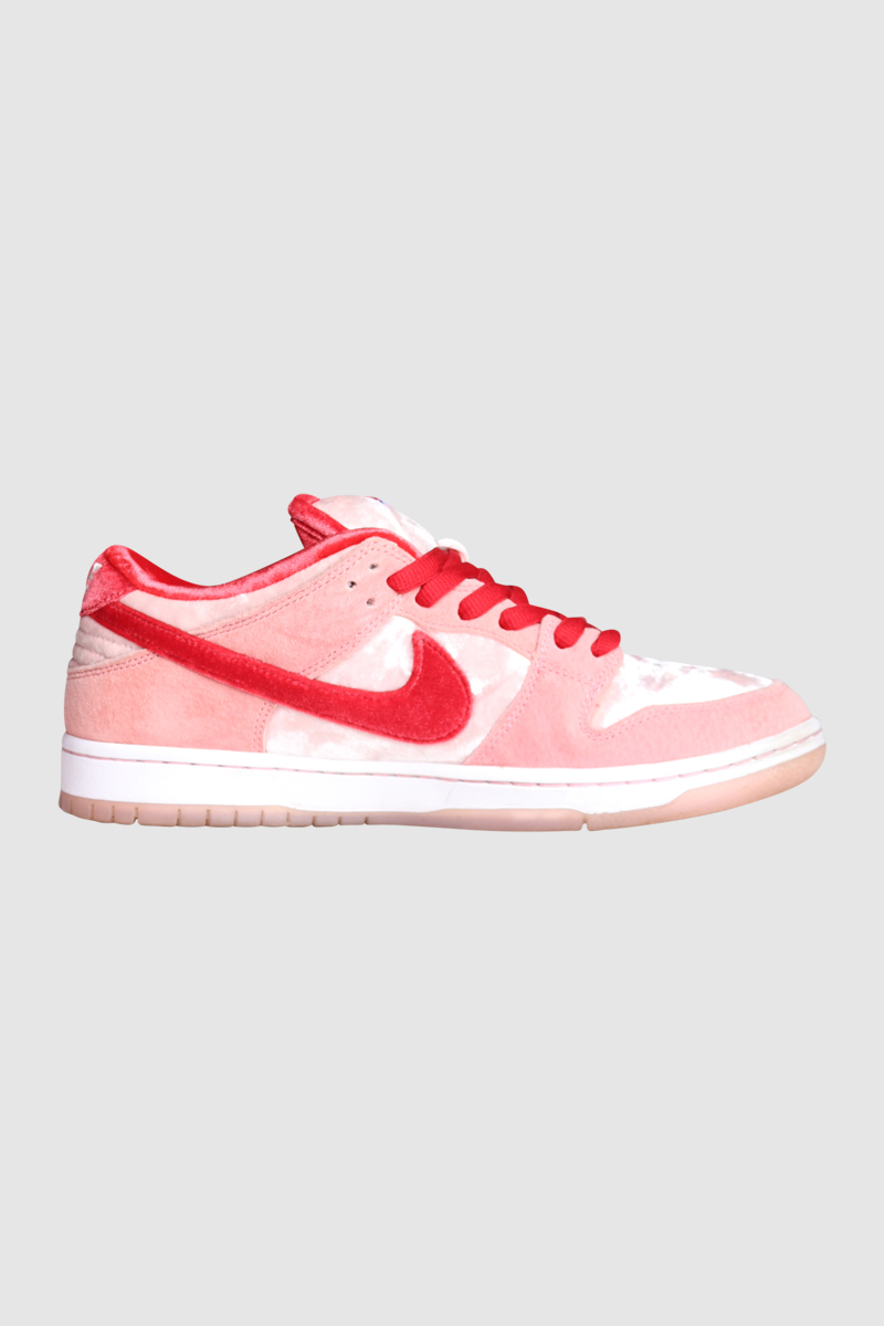Dunk Low Pro "Strangelove" Sneakers