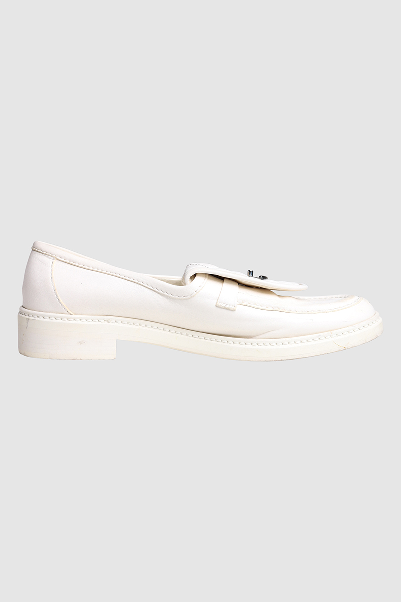 Interlocking CC Logo Leather Loafers
