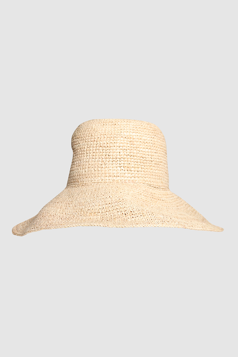 Izzy Sunhat