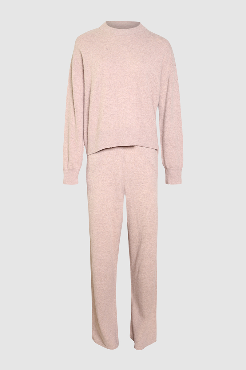 Sweater & Pants