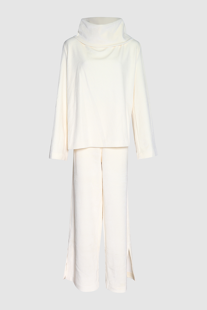 Baie Lounge Pant & Sweater